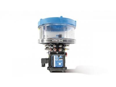 Multi-point self-lubricators